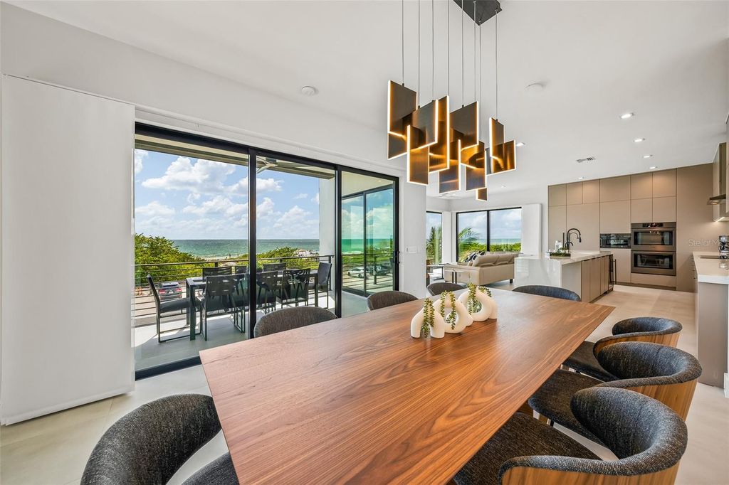 Image 13 of property listing at 101 7TH STREET S, Bradenton Beach, FL 34217