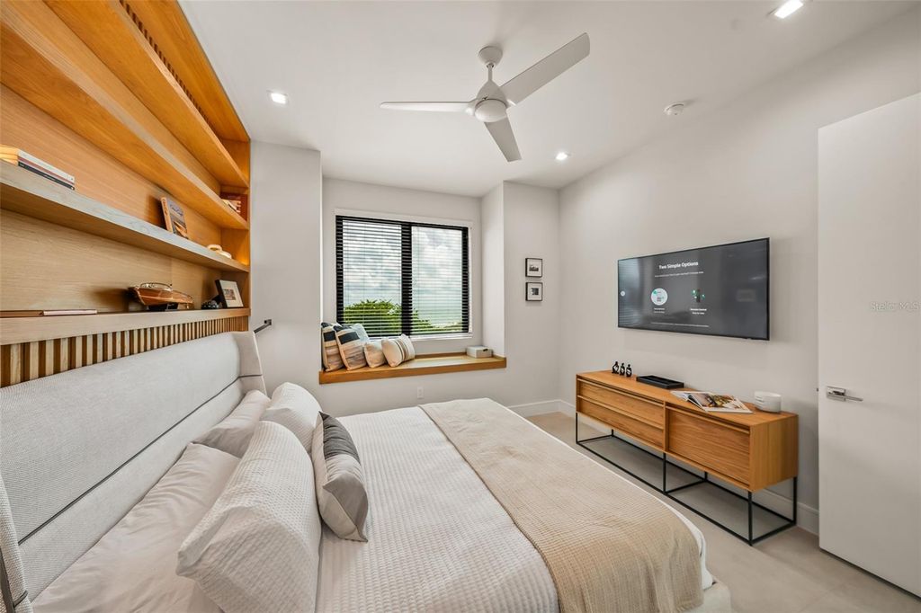 Image 18 of property listing at 101 7TH STREET S, Bradenton Beach, FL 34217