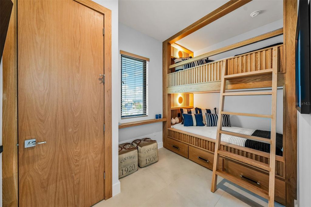 Image 22 of property listing at 101 7TH STREET S, Bradenton Beach, FL 34217