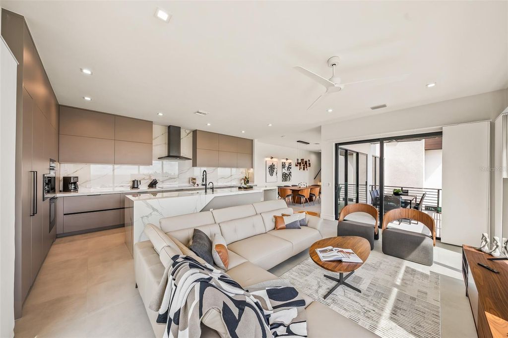 Image 10 of property listing at 101 7TH STREET S, Bradenton Beach, FL 34217