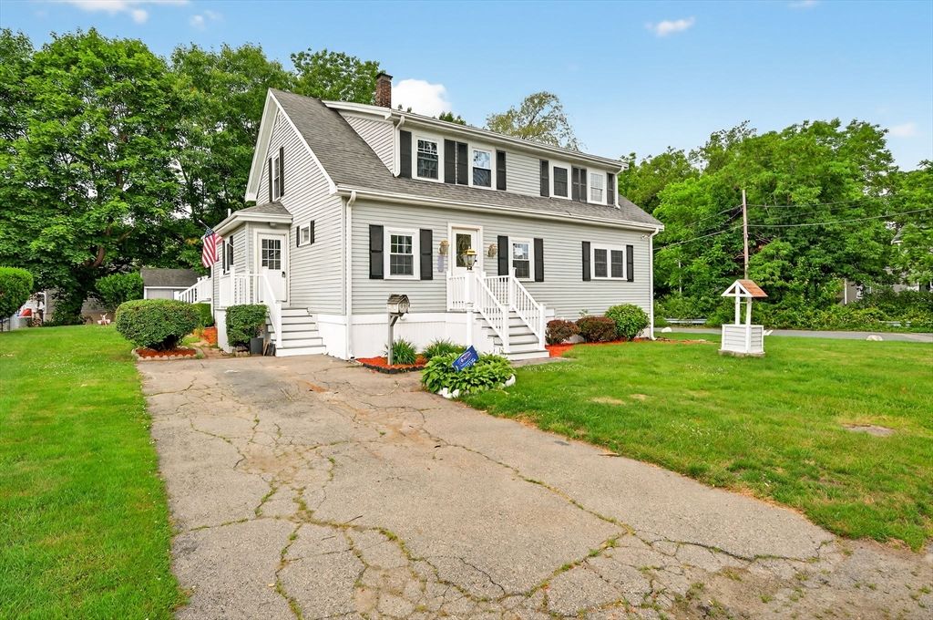 70 Hancock St, Whitman, MA 02382