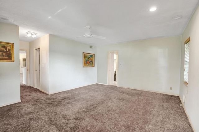 6207 Jacaranda Circle, Tamarac, FL 33319