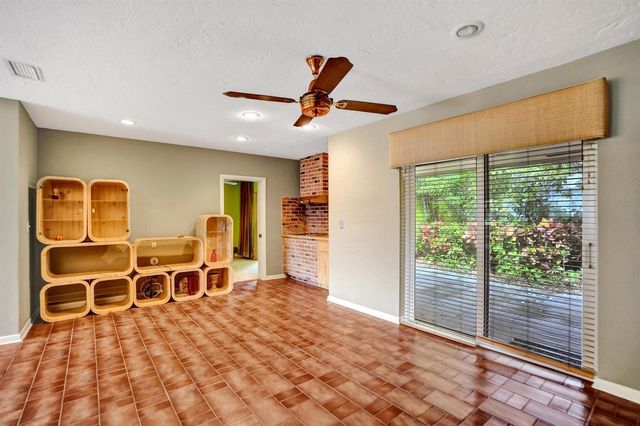 6207 Jacaranda Circle, Tamarac, FL 33319