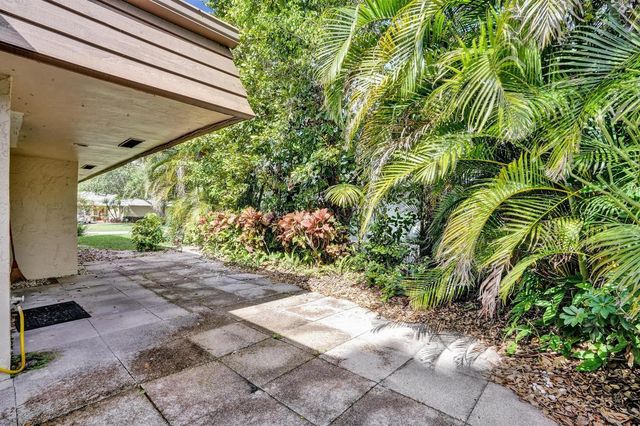 6207 Jacaranda Circle, Tamarac, FL 33319