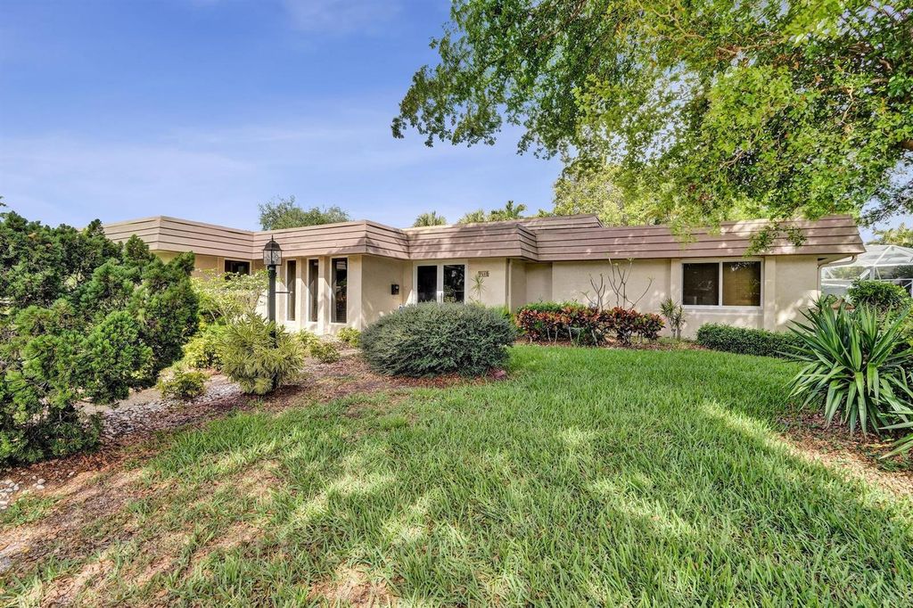 6207 Jacaranda Circle, Tamarac, FL 33319