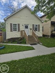 1115 Griswold Street, Port Huron, MI 48060