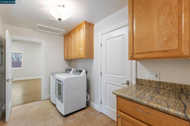 484 Diablo Rd, Danville, CA 94526