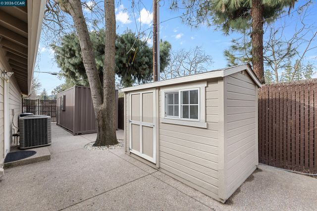 484 Diablo Rd, Danville, CA 94526