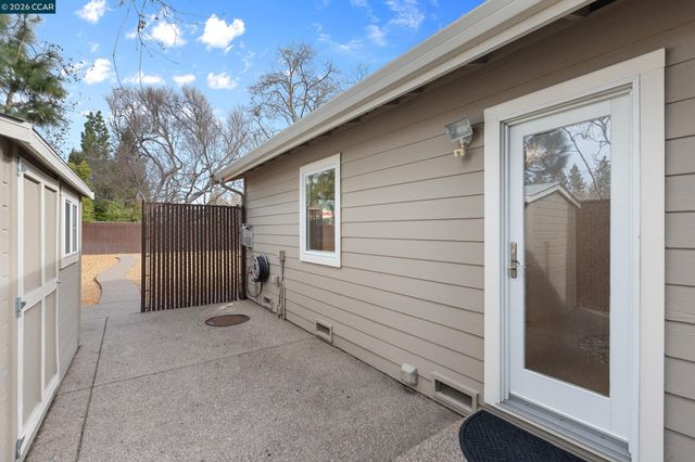 484 Diablo Rd, Danville, CA 94526