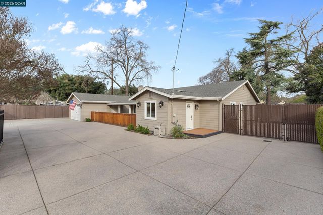 484 Diablo Rd, Danville, CA 94526