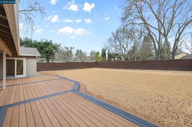 484 Diablo Rd, Danville, CA 94526