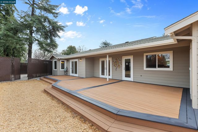 484 Diablo Rd, Danville, CA 94526