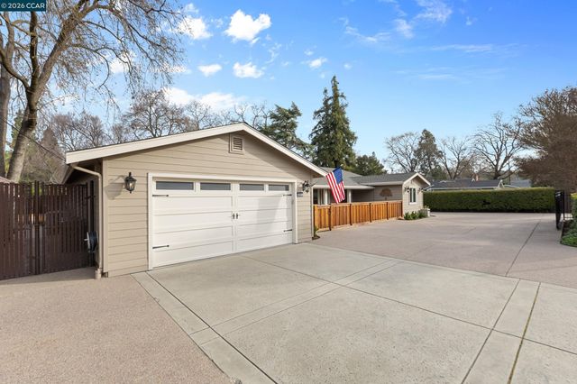 484 Diablo Rd, Danville, CA 94526