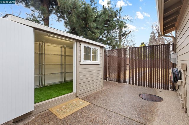 484 Diablo Rd, Danville, CA 94526