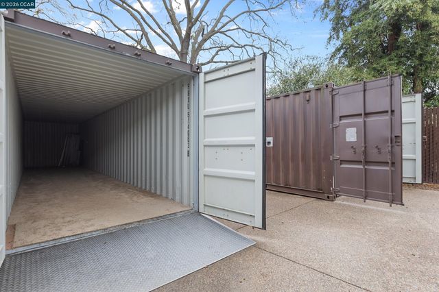 484 Diablo Rd, Danville, CA 94526