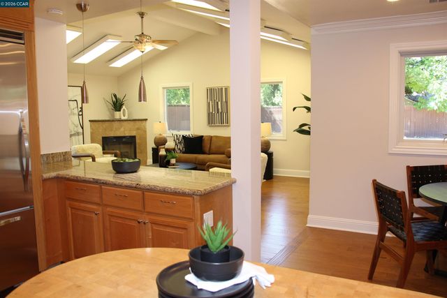484 Diablo Rd, Danville, CA 94526