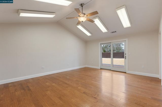 484 Diablo Rd, Danville, CA 94526