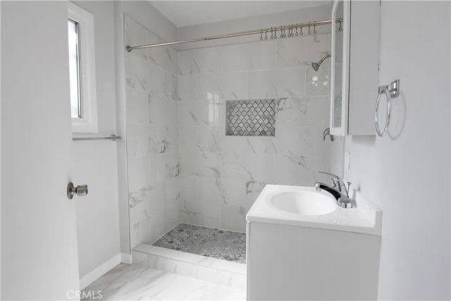 679 Obispo, Long Beach, CA 90814