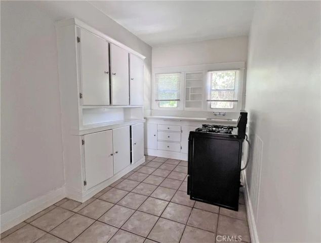 679 Obispo, Long Beach, CA 90814