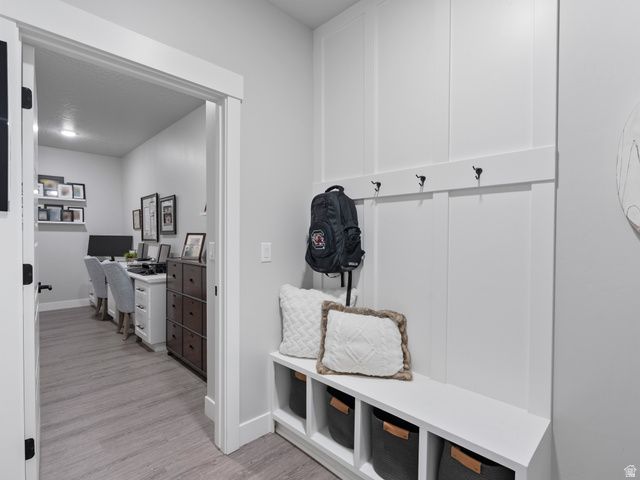 3518 W HAVEN FIELDS DR, South Jordan, UT 84095