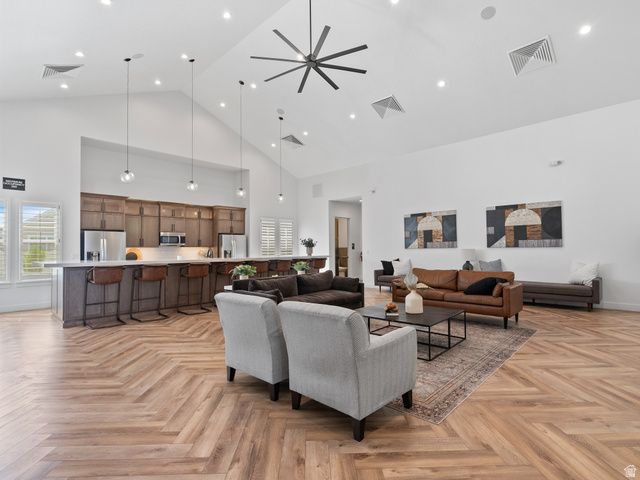 3518 W HAVEN FIELDS DR, South Jordan, UT 84095
