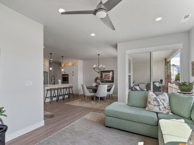 3518 W HAVEN FIELDS DR, South Jordan, UT 84095