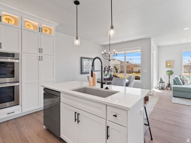 3518 W HAVEN FIELDS DR, South Jordan, UT 84095