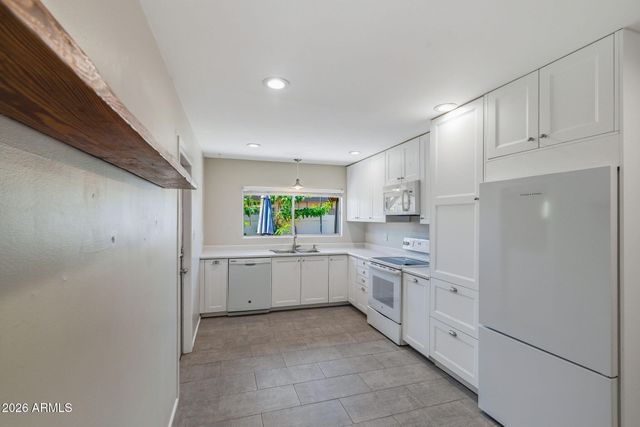 3640 E MONTECITO Avenue 2, Phoenix, AZ 85018