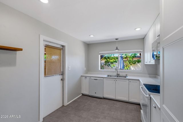 3640 E MONTECITO Avenue 2, Phoenix, AZ 85018