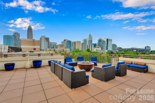 718 W Trade Street 806, Charlotte, NC 28202