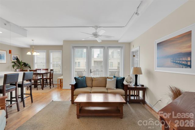 718 W Trade Street 806, Charlotte, NC 28202