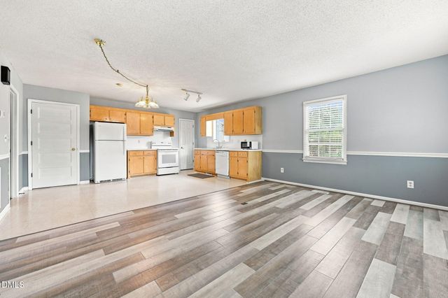 105 Mcleod Drive, Sanford, NC 27330