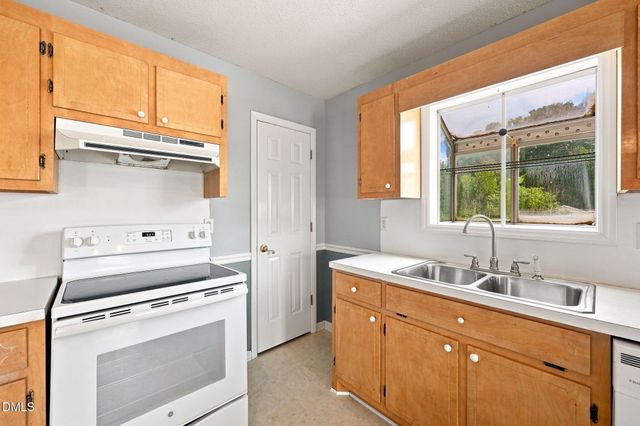 105 Mcleod Drive, Sanford, NC 27330