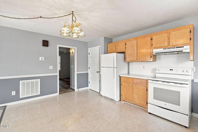 105 Mcleod Drive, Sanford, NC 27330