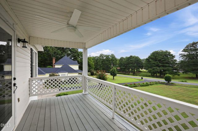 105 Mcleod Drive, Sanford, NC 27330