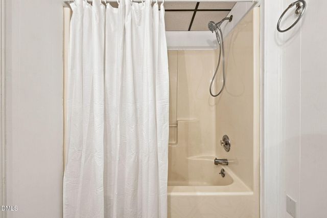 105 Mcleod Drive, Sanford, NC 27330