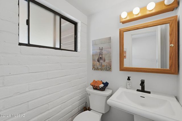 3121 N Conestoga Avenue, Tucson, AZ 85749