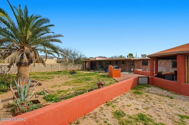 3121 N Conestoga Avenue, Tucson, AZ 85749