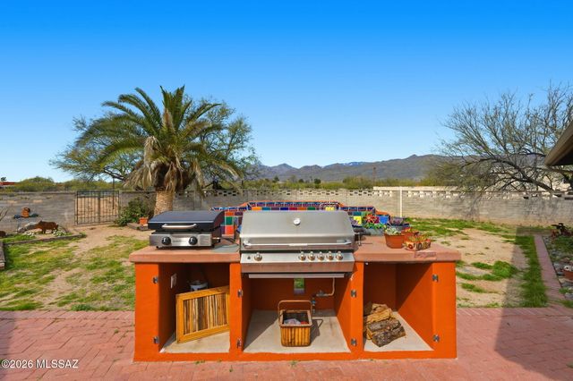 3121 N Conestoga Avenue, Tucson, AZ 85749