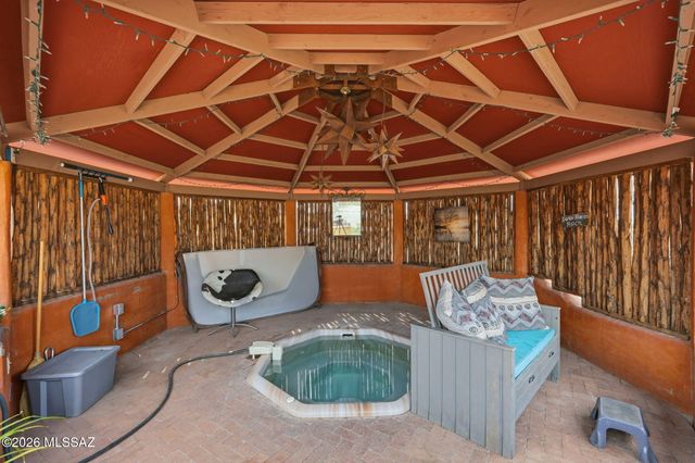 3121 N Conestoga Avenue, Tucson, AZ 85749