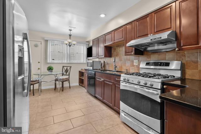 142 GREYCOURT RD, Philadelphia, PA 19115