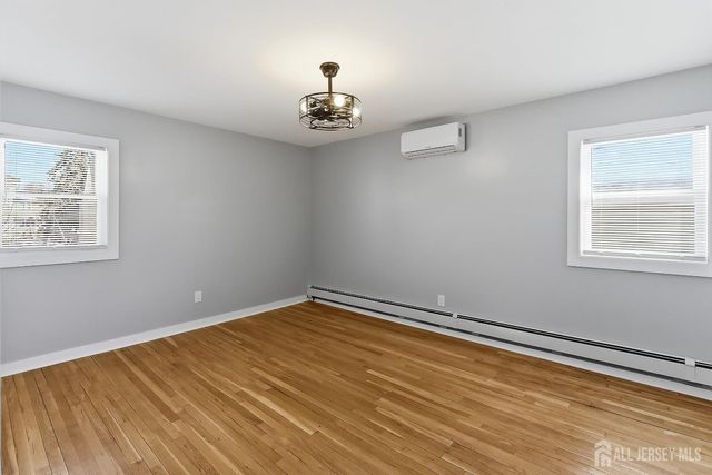 19 Evelyn Court, Maplewood, NJ 07040