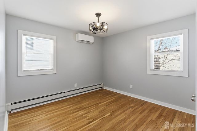 19 Evelyn Court, Maplewood, NJ 07040