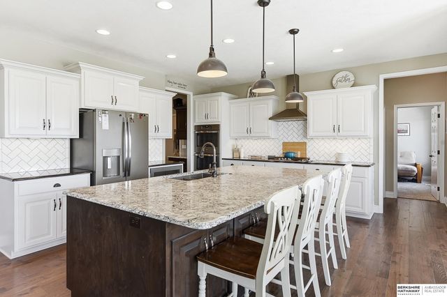 19012 Ridgemont Street, Omaha, NE 68136