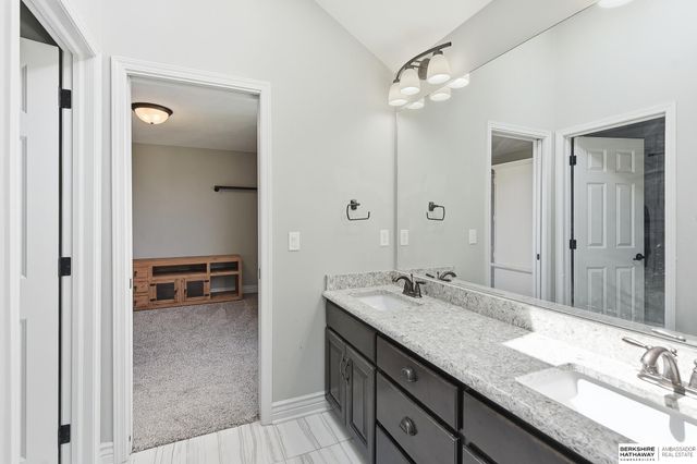 19012 Ridgemont Street, Omaha, NE 68136