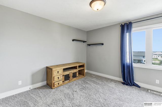 19012 Ridgemont Street, Omaha, NE 68136