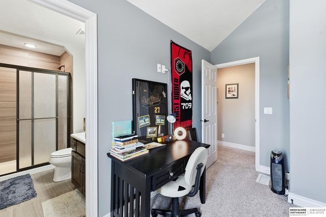 19012 Ridgemont Street, Omaha, NE 68136