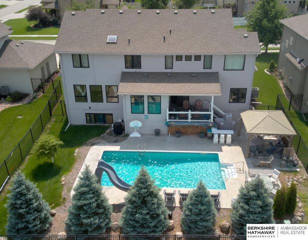 19012 Ridgemont Street, Omaha, NE 68136