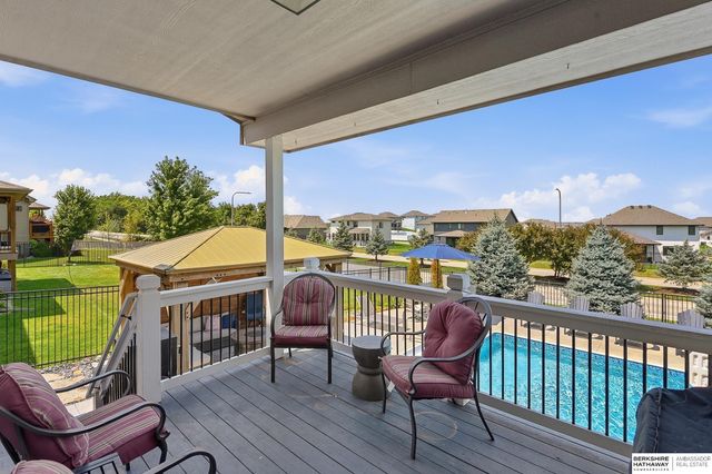 19012 Ridgemont Street, Omaha, NE 68136