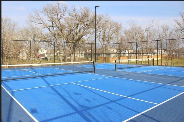 102 Hornet ST, Elgin, TX 78621